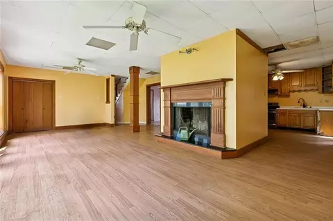 Living - 220 Central Ave, Jefferson, LA 70121 photo 2 of 3