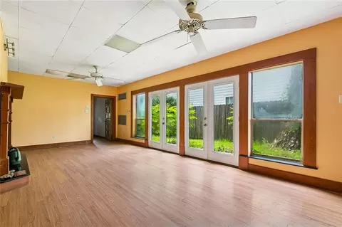 Living - 220 Central Ave, Jefferson, LA 70121 photo 1 of 3
