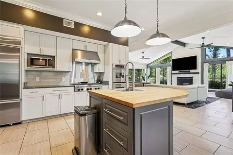 Kitchen - 237 Evangeline Dr, Mandeville, LA 70471 photo 1 of 3