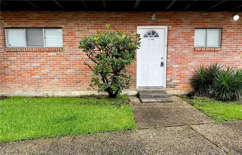 3838 Pontchartrain Dr #A-104, Slidell, LA 70458