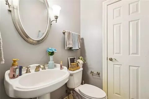 Bath - 246 E Augusta Ln, Slidell, LA 70458 photo 4 of 4