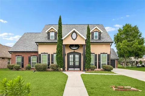 246 E Augusta Ln, Slidell, LA 70458