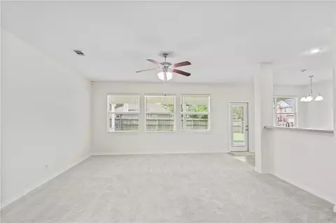 Living - 569 Moore Blvd, Covington, LA 70433 photo 1 of 3