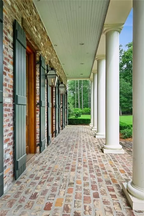 Exterior - 74516 River Rd, Covington, LA 70435 photo 5 of 15