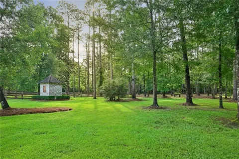 Exterior - 74516 River Rd, Covington, LA 70435 photo 13 of 15