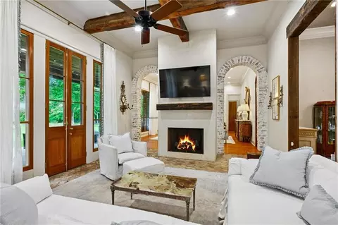Living - 74516 River Rd, Covington, LA 70435 photo 6 of 6