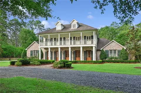 Exterior - 74516 River Rd, Covington, LA 70435 photo 3 of 15