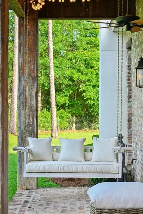 Exterior - 74516 River Rd, Covington, LA 70435 photo 8 of 15