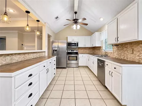 Kitchen - 2154 Biron St, Mandeville, LA 70448 photo 2 of 2