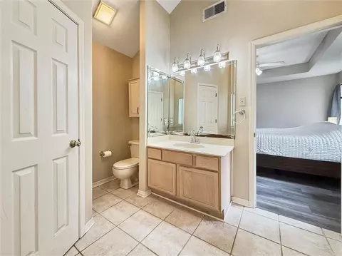 Bath - 2154 Biron St, Mandeville, LA 70448 photo 2 of 3