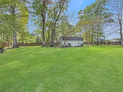 Exterior - 19408 Front St, Covington, LA 70433 photo 8 of 10