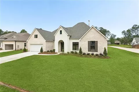 Exterior - 4130 Endor Loop, Mandeville, LA 70448 photo 2 of 5