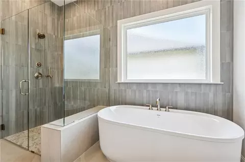 Bath - 4130 Endor Loop, Mandeville, LA 70448 photo 1 of 4