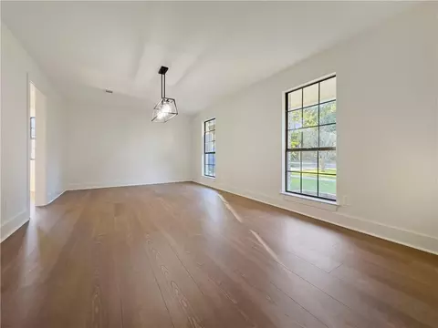 Living - 301 Steele Rd, Slidell, LA 70461 photo 3 of 4
