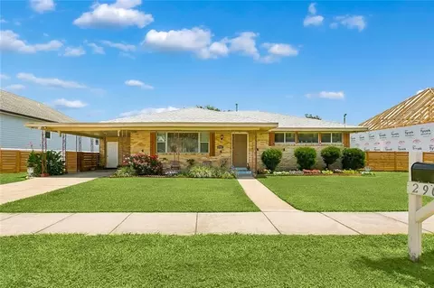 2901 Lyndell Dr, Chalmette, LA 70043