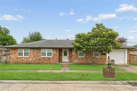 2217 Blanchard Dr, Chalmette, LA 70043