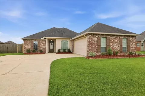 4611 Monte Vista Dr, Addis, LA 70710