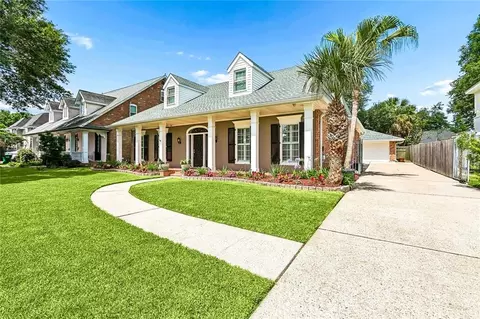 45 Chateau Trianon Dr, Kenner, LA 70065