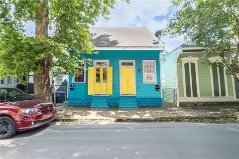 2320 Burgundy St, New Orleans, LA 70117
