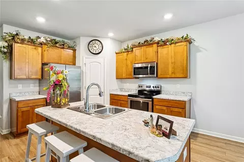 Kitchen - 47509 Cathy Ln, Robert, LA 70455 photo 2 of 3