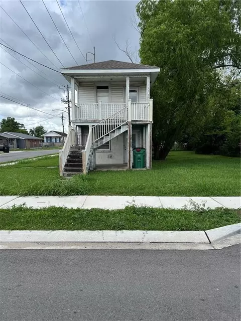 2400 Clouet St, New Orleans, LA 70119