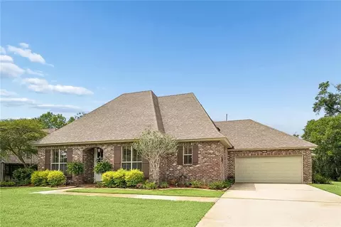 Exterior - 501 Dockside Dr, Slidell, LA 70461 photo 2 of 16