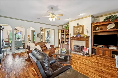 Living - 501 Dockside Dr, Slidell, LA 70461 photo 3 of 4