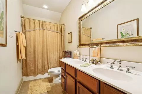 Bath - 501 Dockside Dr, Slidell, LA 70461 photo 4 of 4