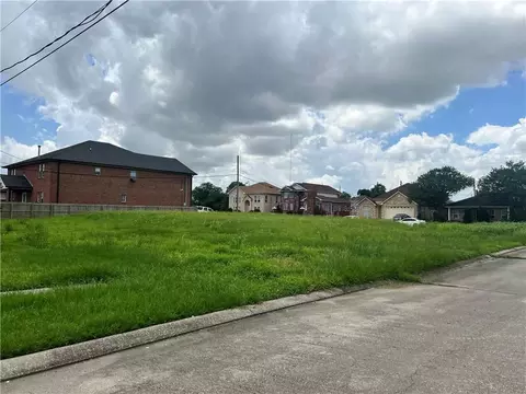 3400 Indiana St, New Orleans, LA 70114