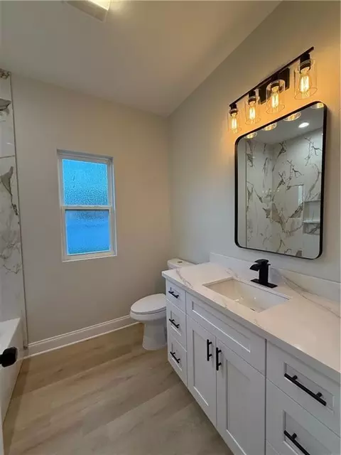 Bath - 614 Gassen St, Luling, LA 70070 photo 1 of 4