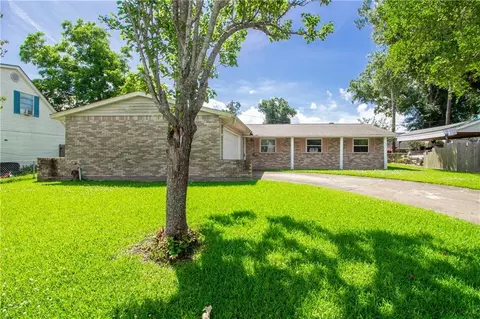 1200 Bellevue Dr, Laplace, LA 70068