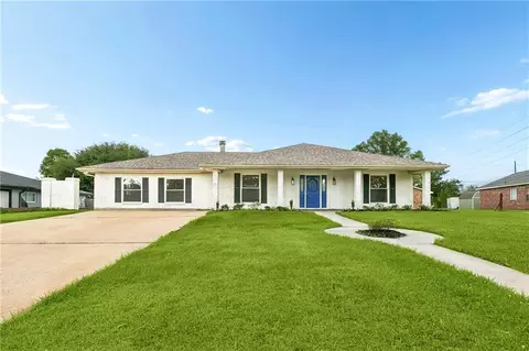 341 Somerset Rd, Laplace, LA 70068