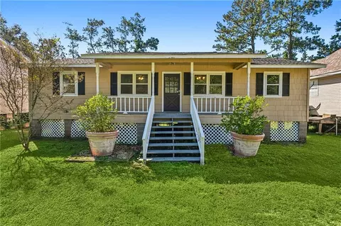 18274 Cusachs Dr, Covington, LA 70433