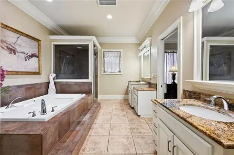Bath - 31702 River Pines Dr, Springfield, LA 70462 photo 4 of 4
