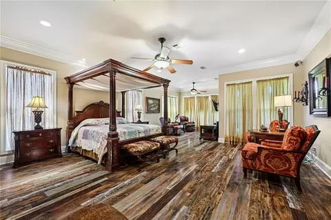 Bedroom - 31702 River Pines Dr, Springfield, LA 70462 photo 3 of 3