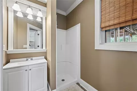 Bath - 31702 River Pines Dr, Springfield, LA 70462 photo 1 of 3
