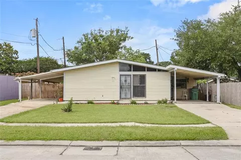 402 Blossom St, Terrytown, LA 70056