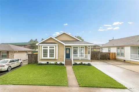 4024 Najolia St, Meraux, LA 70075
