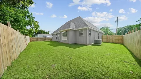 Exterior - 348 E 26th St, Reserve, LA 70084 photo 4 of 7