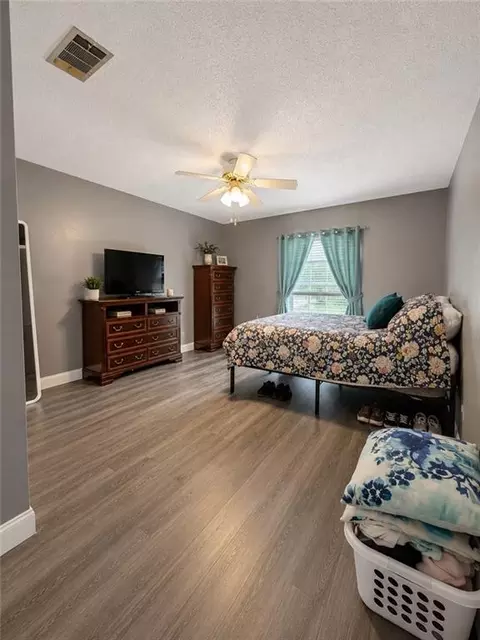 Bedroom - 402 Longleaf Dr, Slidell, LA 70458 photo 1 of 3