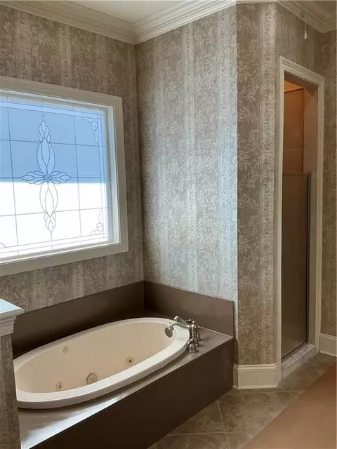Bath - 257 E Augusta Ln, Slidell, LA 70458 photo 2 of 5