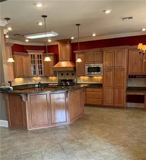Kitchen - 257 E Augusta Ln, Slidell, LA 70458 photo 1 of 3