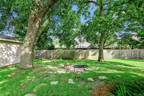 Exterior - 561 Winbourne Dr, Slidell, LA 70461 photo 5 of 7