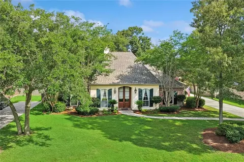 Exterior - 561 Winbourne Dr, Slidell, LA 70461 photo 2 of 7