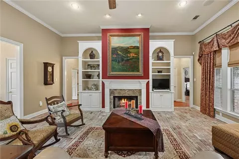 Living - 561 Winbourne Dr, Slidell, LA 70461 photo 3 of 3