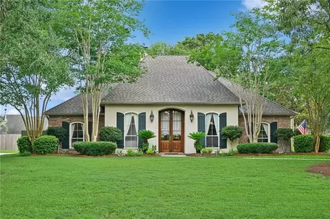 561 Winbourne Dr, Slidell, LA 70461