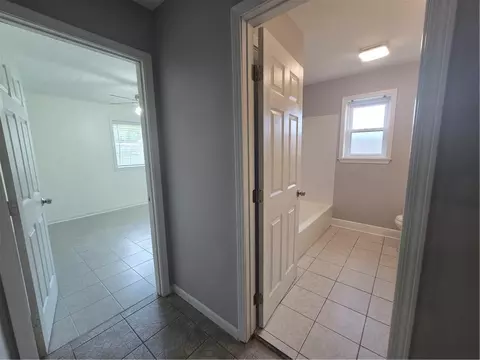 Entry Way - 118 Schmill St, Boutte, LA 70039 photo 2 of 3