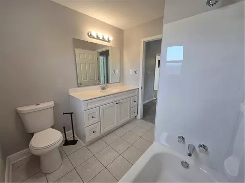 Bath - 118 Schmill St, Boutte, LA 70039 photo 4 of 4