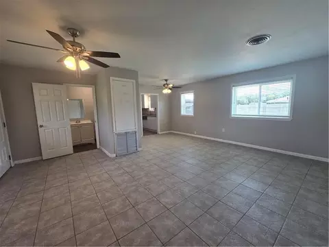 Living - 118 Schmill St, Boutte, LA 70039 photo 4 of 4
