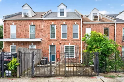 1702 Delachaise St, New Orleans, LA 70115
